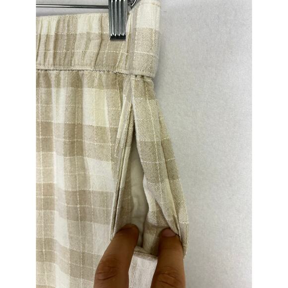 Isaac Mizrahi Woman's Linen Blend Beige Plaid Wide Leg Pants - Size Medium - Picture 3 of 9